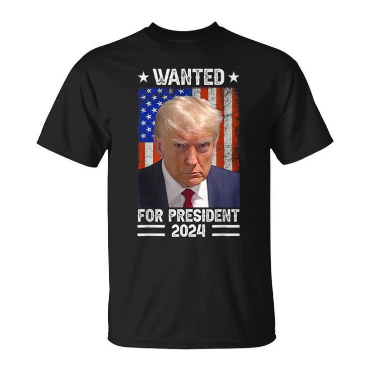 Vintage Usa Flag Wanted For President 2024 Trump Hot T-Shirt