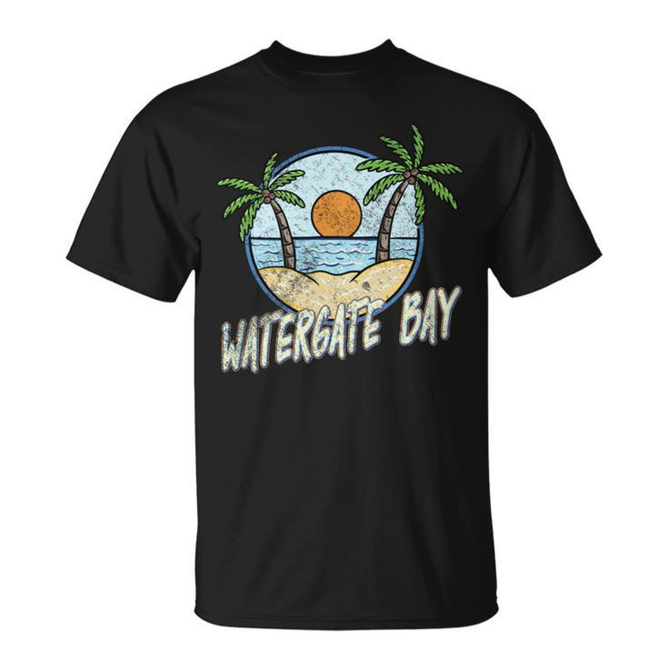 Watergate Bay Newquay Cornwall Vintage Surfer Graphic T-Shirt