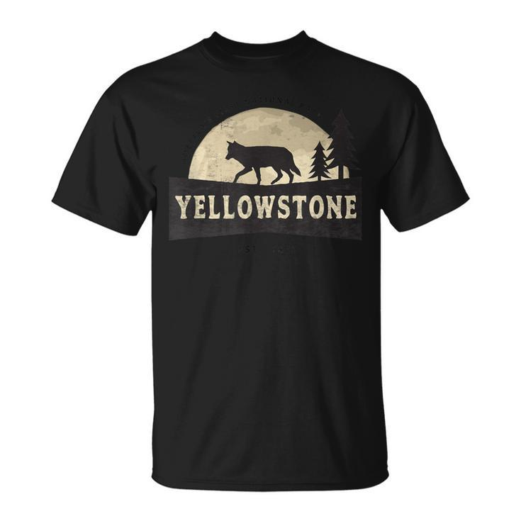 Yellowstone National Park Distressed Vintage Style T-Shirt