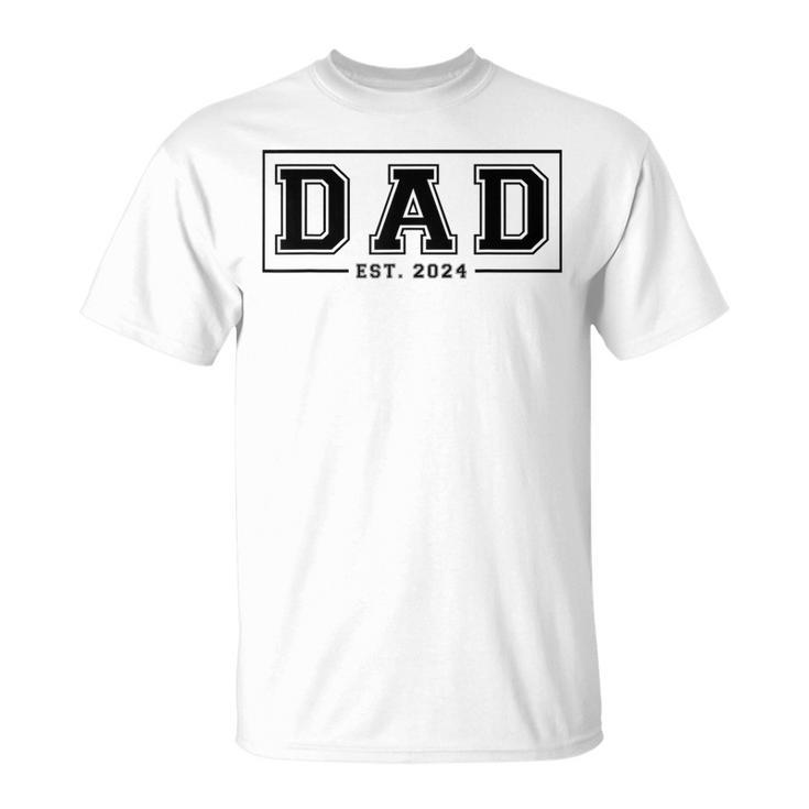 Dad Est 2024 Promoted To Daddy 2024 Pregnancy Announcement T-Shirt