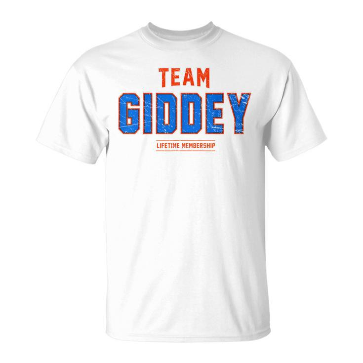 Distressed Team Giddey Proud Family Surname Last Name T-Shirt