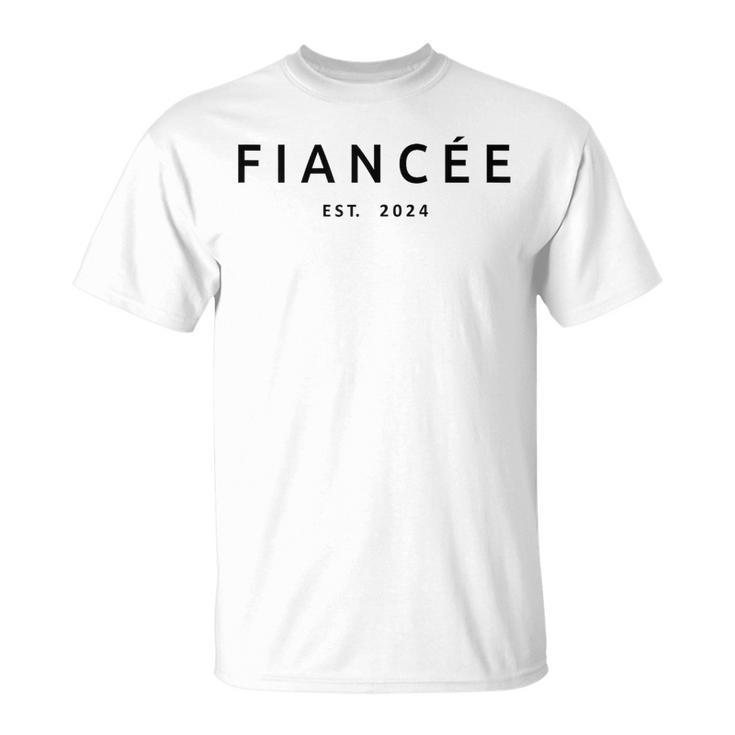 Fiancée Est 2024 Engagement Future Wife Engaged Fiancée T-Shirt