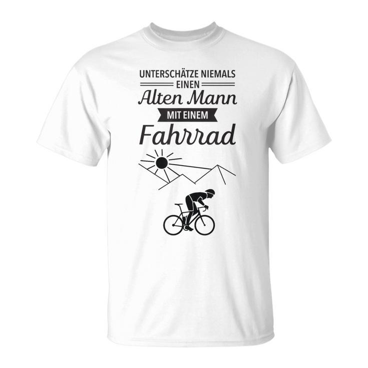 Unterschätze niemals einen alten Mann mit Fahrrad T-Shirt, Lustiges Radfahrer Tee