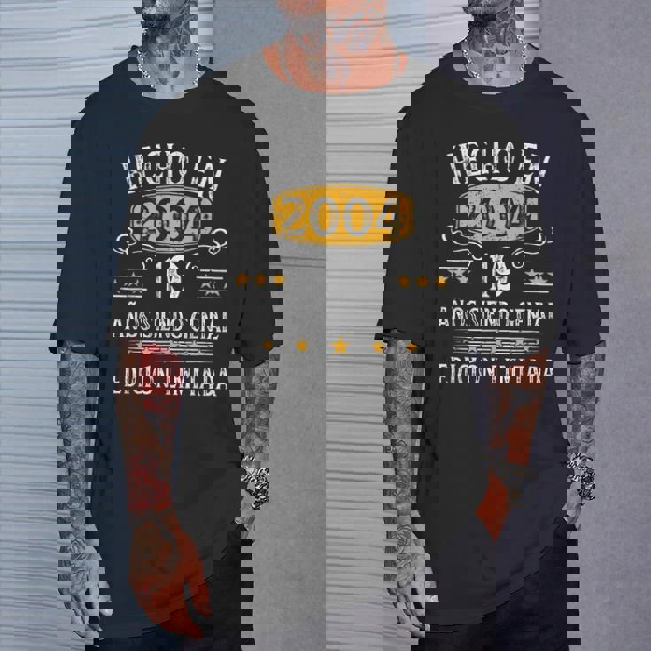 19 Años Cumpleaños Regalo Hombre Hecho En 2004 Hecho En 2004 Camiseta unisex Regalos para él