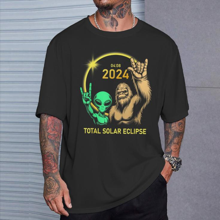 2024 Solar Eclipse Alien Bigfoot Rock April Total Eclipse T-Shirt Gifts for Him