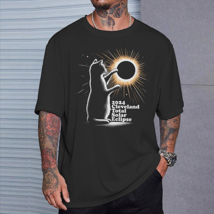 Cat Solar Eclipse Cleveland 8 April 2024 Souvenir T-Shirt Gifts for Him