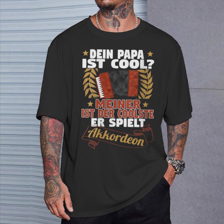 Damen Dein Papa Ist Cool Meiner Spielt Akkordeon Akkordeonspieler Mit-Ausschnitt T-Shirt Geschenke für Ihn