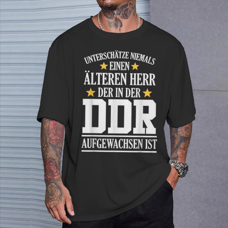 Ddr Ossi Ostdeutschland Saying Older Mr Surprise T-Shirt Geschenke für Ihn