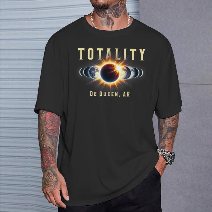 De Queen Ar 2024 Total Solar Eclipse Apr 8 Totality T-Shirt Gifts for Him