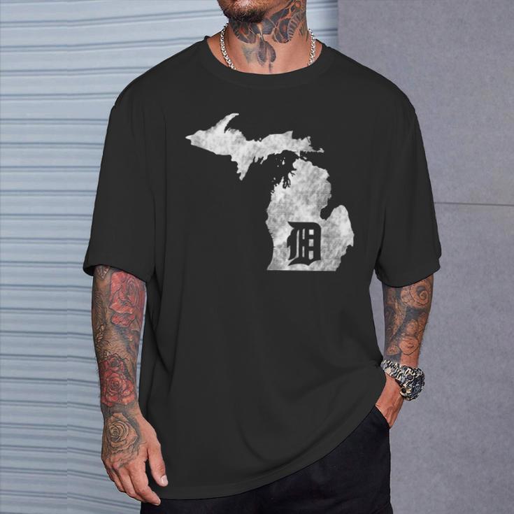 Detroit Michigan Motor City Midwest D Mitten T-Shirt Gifts for Him