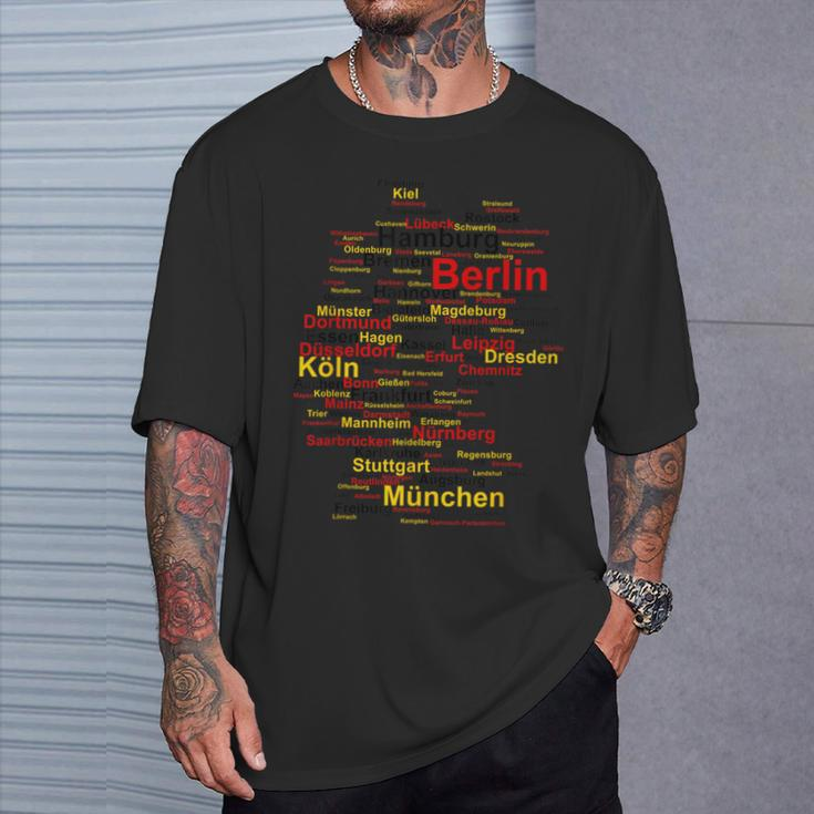 Deutschland Karte Umriss Städte Berlin Hamburg Köln Flagge T-Shirt Geschenke für Ihn