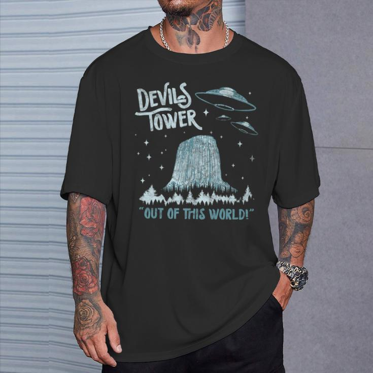 Devils Tower National Monument Out Of This World Ufo T-Shirt Gifts for Him