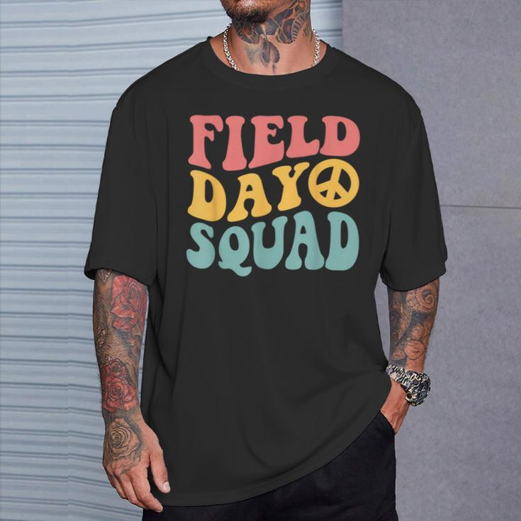 Field Day Squad Retro 70'S Happy Last Day Of School T-Shirt Gifts for Him