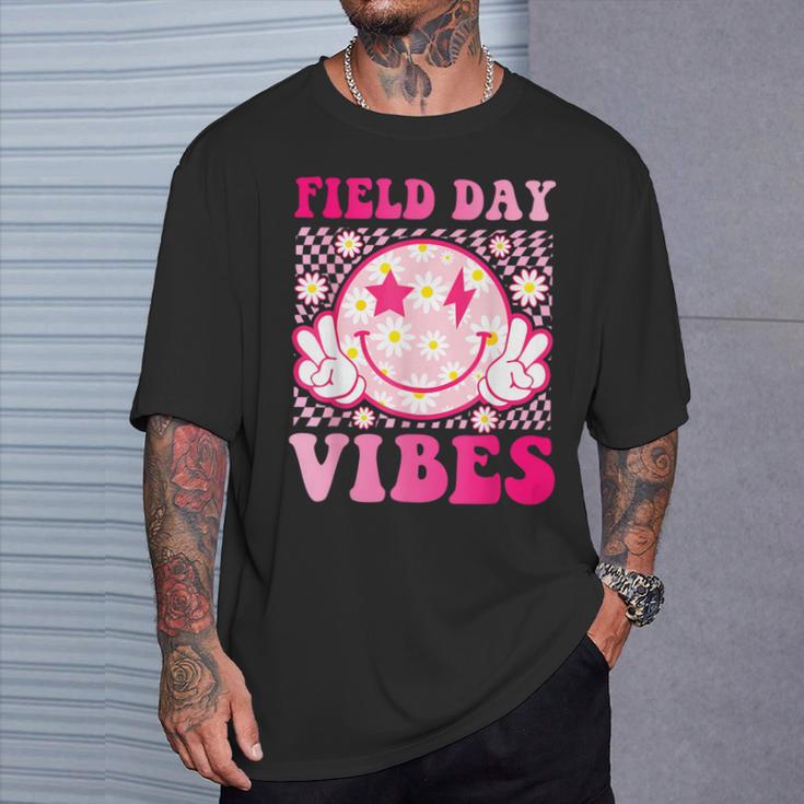 Field Day Vibes Fun Day Field Trip Groovy Teacher Student T-Shirt Gifts for Him