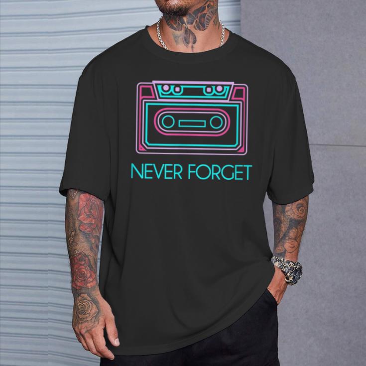 Never Forget Retro Cassette 80S 90S Outfit T-Shirt Geschenke für Ihn