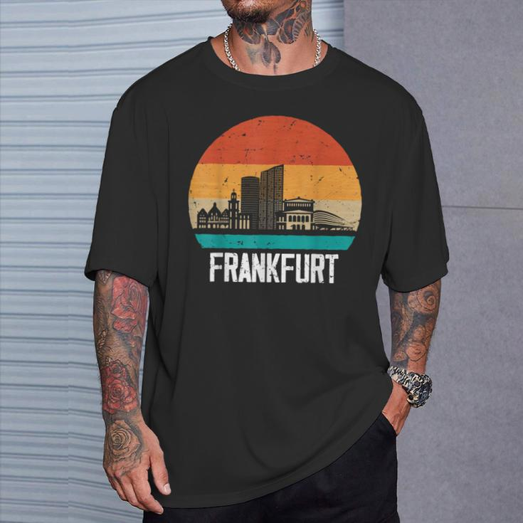 Frankfurt Skyline Retro Vintage Souvenir Frankfurt T-Shirt Geschenke für Ihn