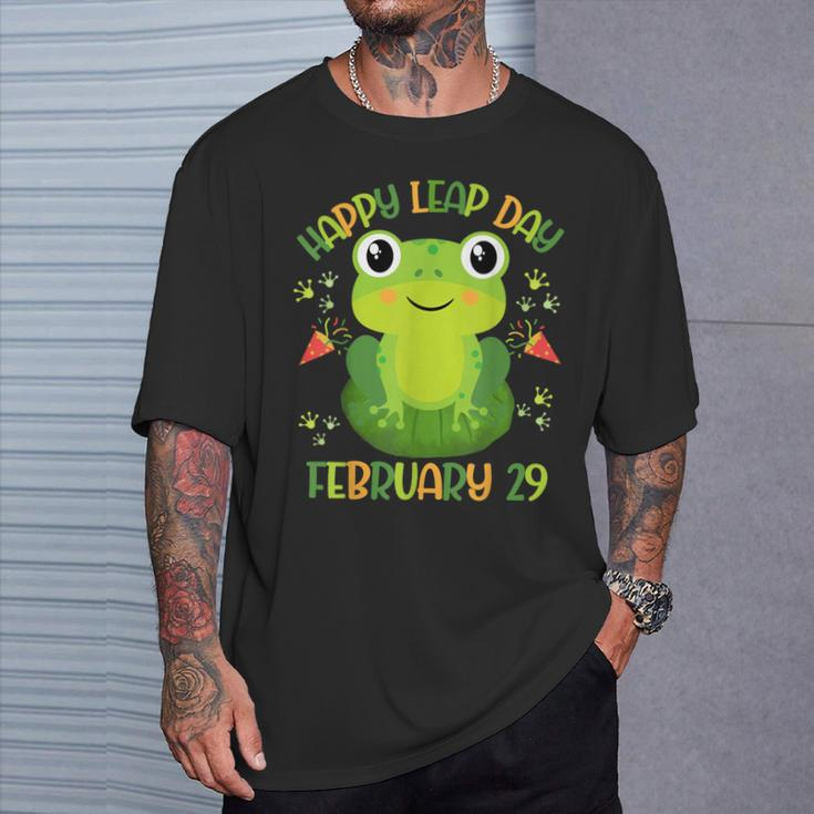 Frog Happy Leap Day February 29 Birthday Leap Year T-Shirt Gifts for Him