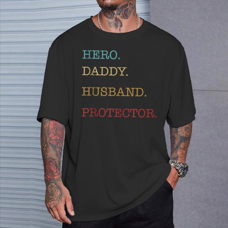 Hero Daddy Husband Protektor Atertag Geschenk Papa Sohn T-Shirt Geschenke für Ihn