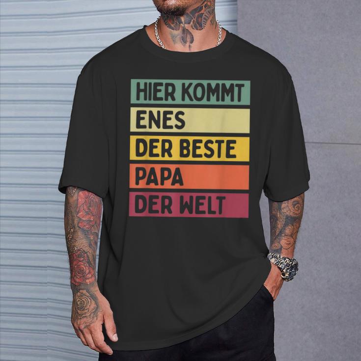 Herren Hier Kommt Enes Der Beste Papa Der Weltatertag Retro T-Shirt Geschenke für Ihn