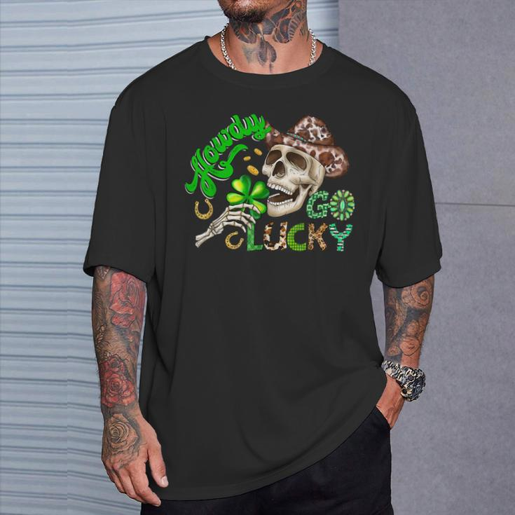 Howdy Go Lucky Leopard St Patrick's Day Western Cowboy Women T-Shirt Gifts for Him