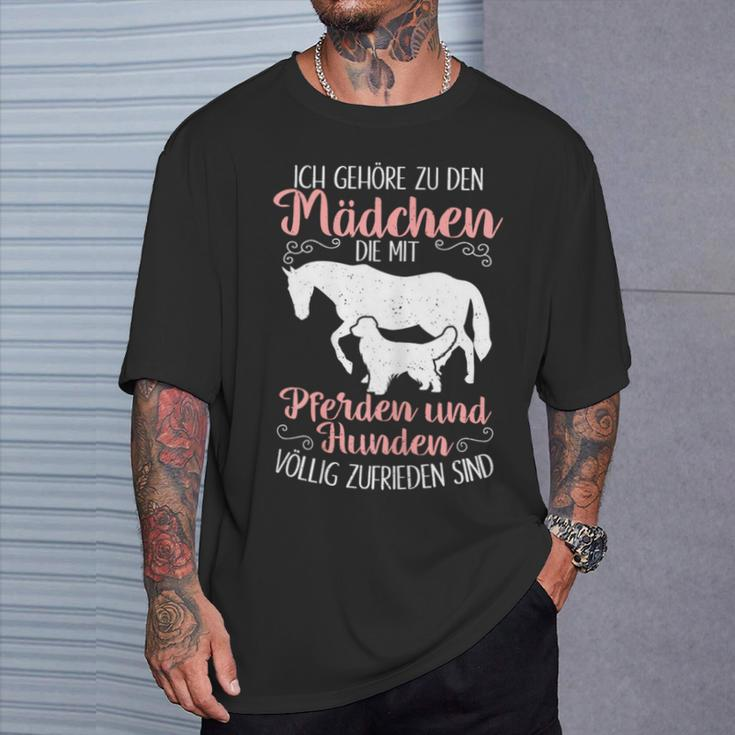 Ich Gehöre zu den Mädchen: Pferdereiten & Hunde T-Shirt Geschenke für Ihn