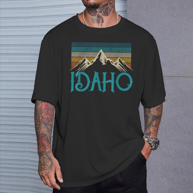 Idaho Vintage Mountains Nature Hiking Pride Souvenirs T-Shirt Gifts for Him