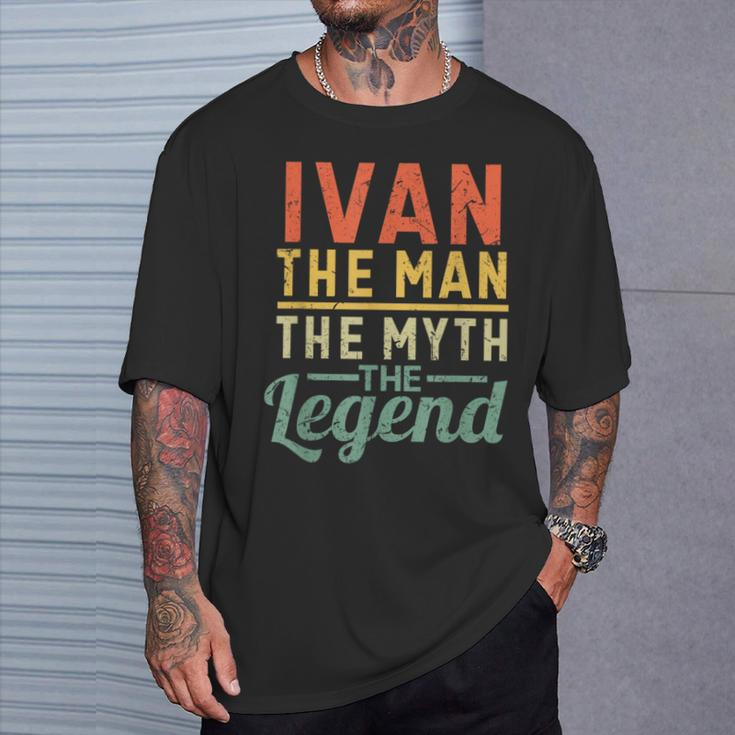 Ivan Der Mann Der Mythos Die Legende Name Ivan T-Shirt Geschenke für Ihn