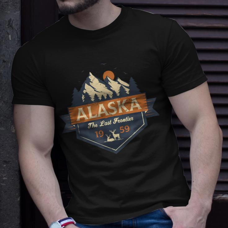 Last Frontier Retro Alaska T-Shirt Gifts for Him