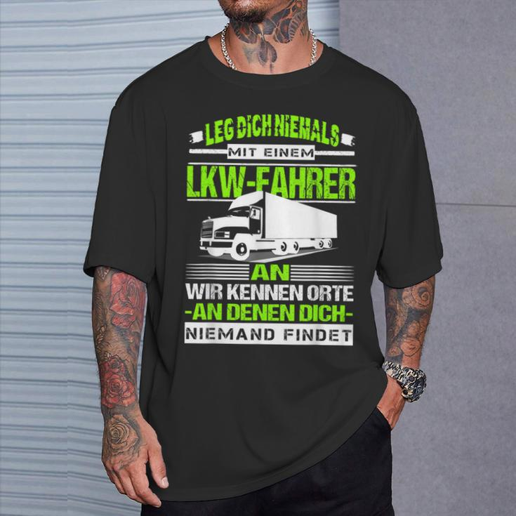 Leg Dich Niemal Mit A Lorry Driver An Fernfahrer Trucker T-Shirt Geschenke für Ihn