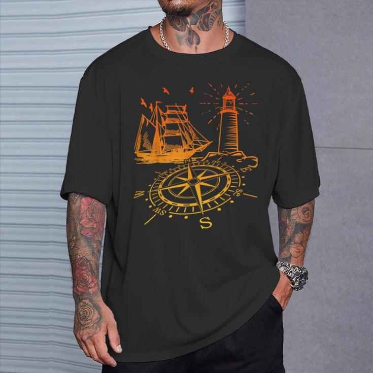 Maritim Leuchtturm Kompass Segelschiff Norden T-Shirt Geschenke für Ihn
