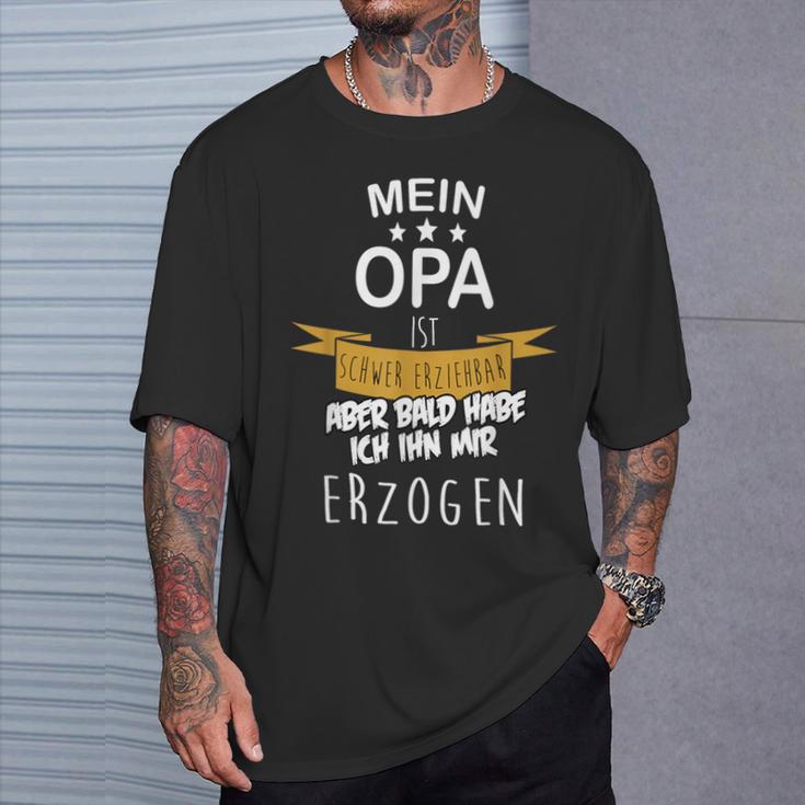 Mein Opa Ist Schwererziehbar I Children's T-Shirt Geschenke für Ihn