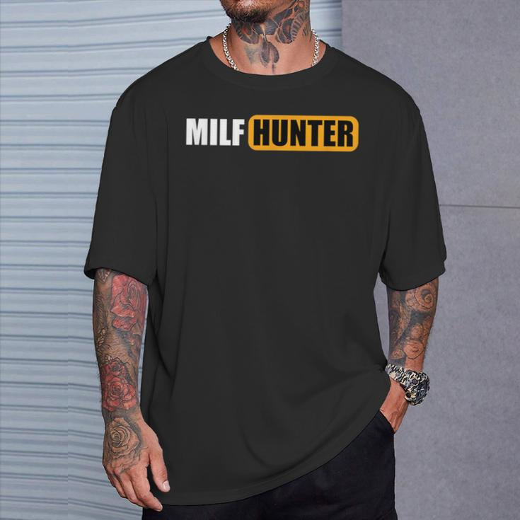 Milf Hunter Erotic For Adults Porn Sex Gentlemen T-Shirt Geschenke für Ihn