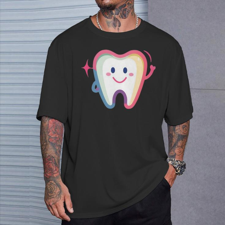 Niedlicher Lächelnder Zahn Trendiges Für Zahnärzte T-Shirt Geschenke für Ihn