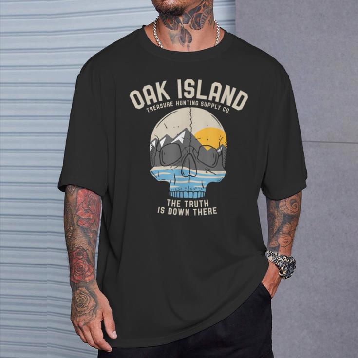 Oak Island Vintage Skull Templar Treasure Hunting T-Shirt Gifts for Him