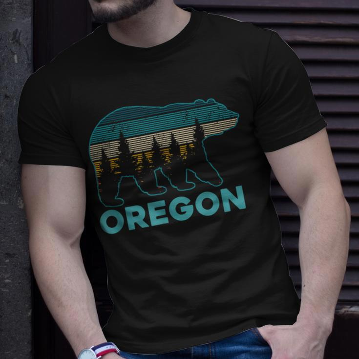Oregon Vintage Grizzly Bear Nature Hiking Souvenir T-Shirt Gifts for Him