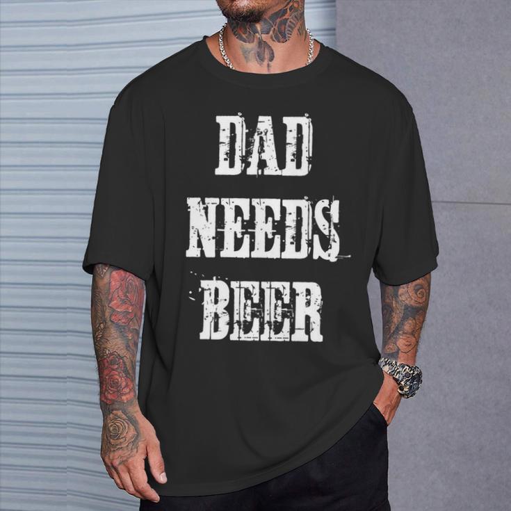 Papa Braucht Bier Lustigesater Daddy Retrointage T-Shirt Geschenke für Ihn