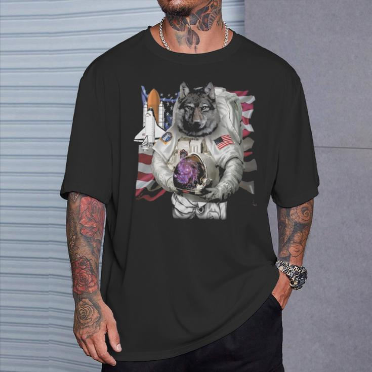 Patriotic Wolf As Usa America Astronaut T-Shirt Gifts for Him