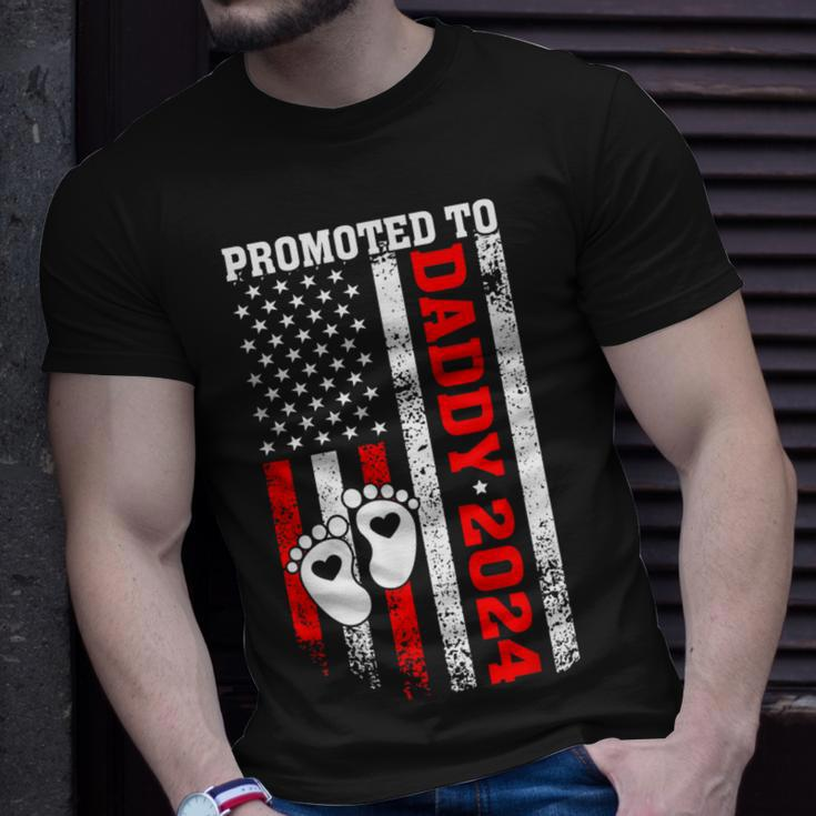 Promoted To Daddy 2024 Us American Flag New Dad First Time T-Shirt Gifts for Him