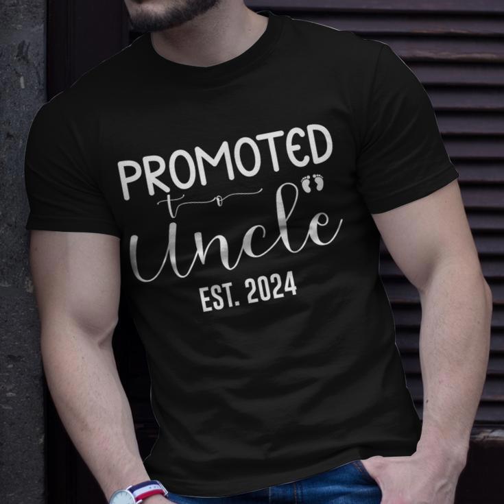 Promoted To Uncle 2024 Soon To Be Uncle Mens T-Shirt Gifts for Him