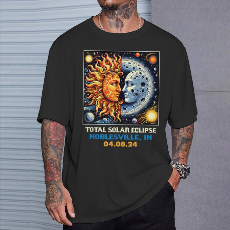 Retro Total Solar Eclipse Noblesville Indiana T-Shirt Gifts for Him