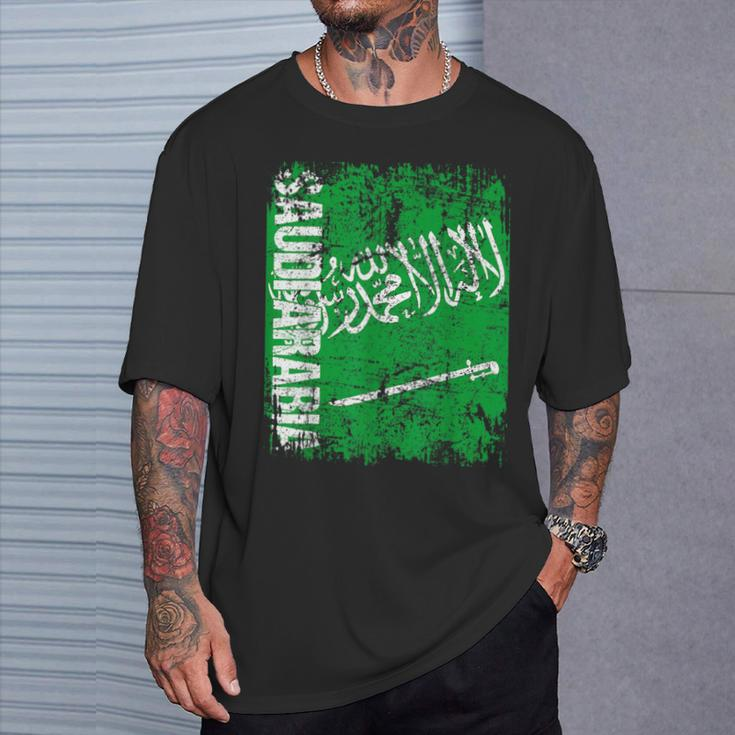 Saudi Arabia Flag Vintage Distressed Saudi Arabia T-Shirt Gifts for Him