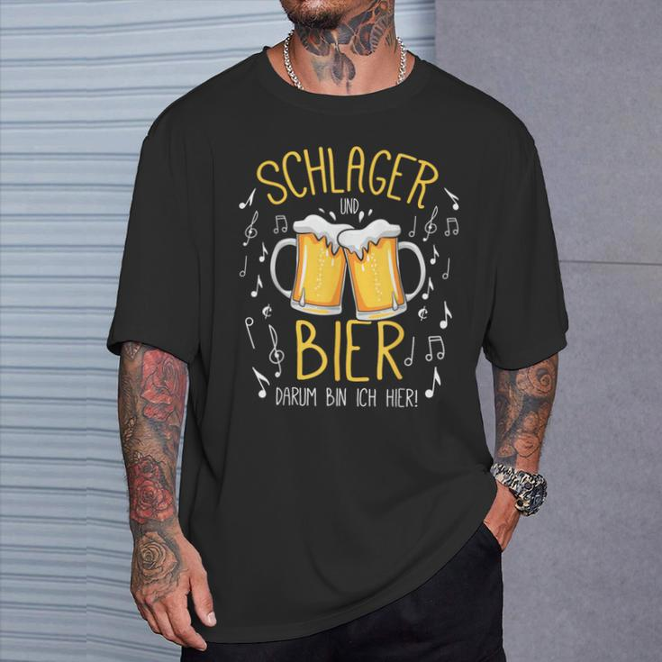 Schlager Und Bier Darum Bin Ich Hier Schlagerparty Costume T-Shirt Geschenke für Ihn