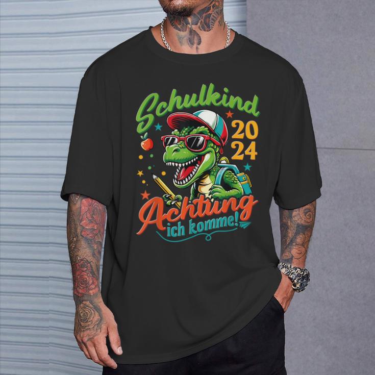 Schulkind 2024 T-Rex Dino Achtung Ich Komme Einschulung T-Shirt Geschenke für Ihn