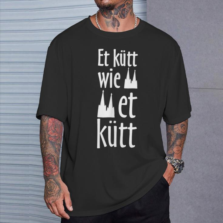 Schwarzes T-Shirt Kölscher Spruch Et kütt wie et kütt, Dom-Silhouette Motiv Geschenke für Ihn