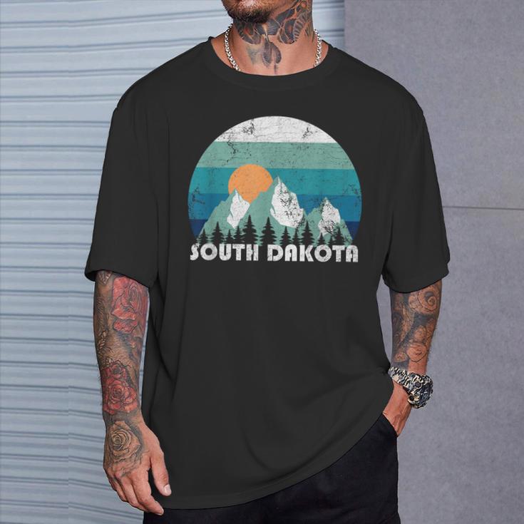 South Dakota State Retro Vintage T-Shirt Gifts for Him