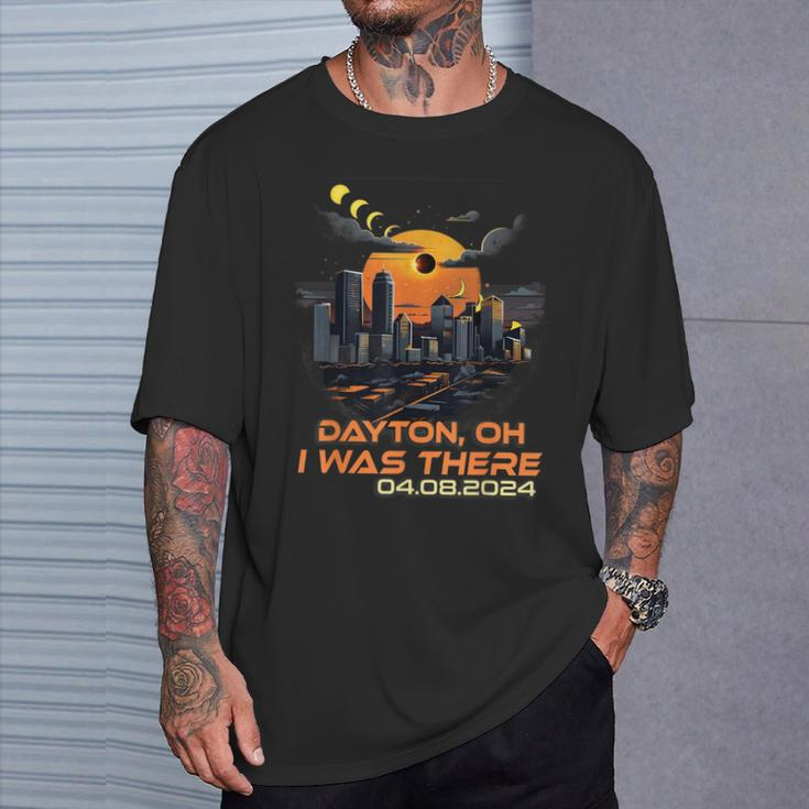 Total Solar Eclipse Cityscape Dayton Ohio Oh T-Shirt Gifts for Him