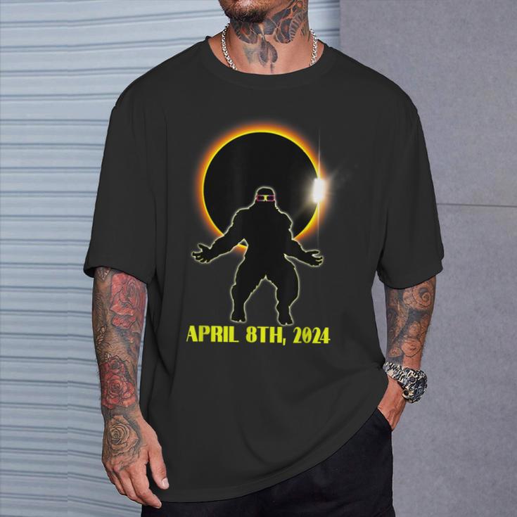 Total Solar Eclipse Sasquatch Wearing Solar Eclipse Glasses T-Shirt Gifts for Him