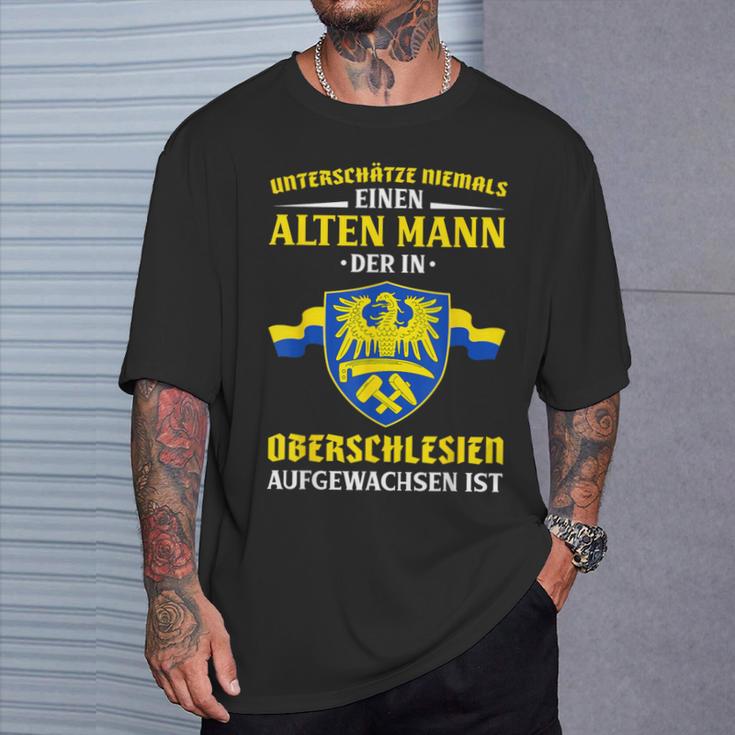 Underschätze Niemal Einen Alten Mann Aus Oberschlesia T-Shirt Geschenke für Ihn