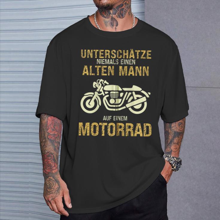 Unterschätze Niemals Alten Mann Motorrad Opa Papa Geschenk Kapuzenjacke T-Shirt Geschenke für Ihn