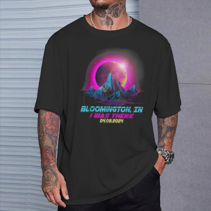 Vaporwave Total Solar Eclipse Bloomington Indiana In T-Shirt Gifts for Him